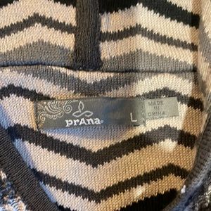 PRANA Meryl Gray Black Chevron Hooded Sweater Dress Women's Size L Long-Sleeve